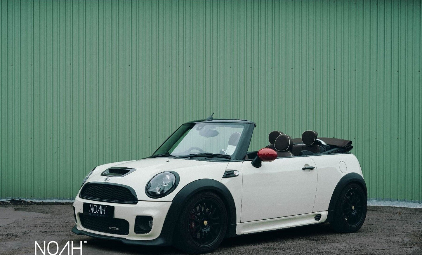 MINI COOPER S CONVERTIBLE (F1)