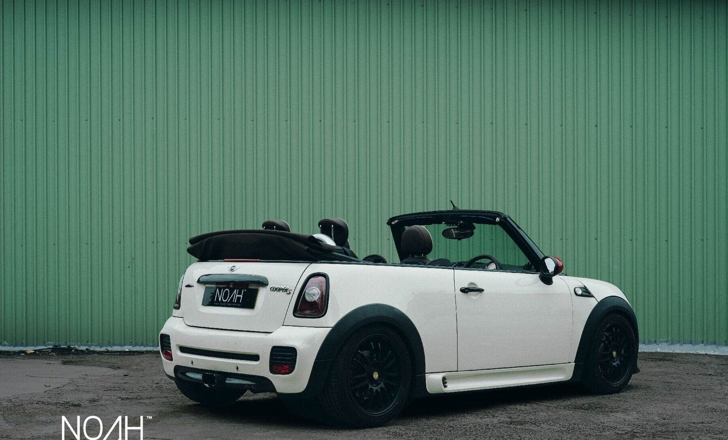 MINI COOPER S CONVERTIBLE (F1)